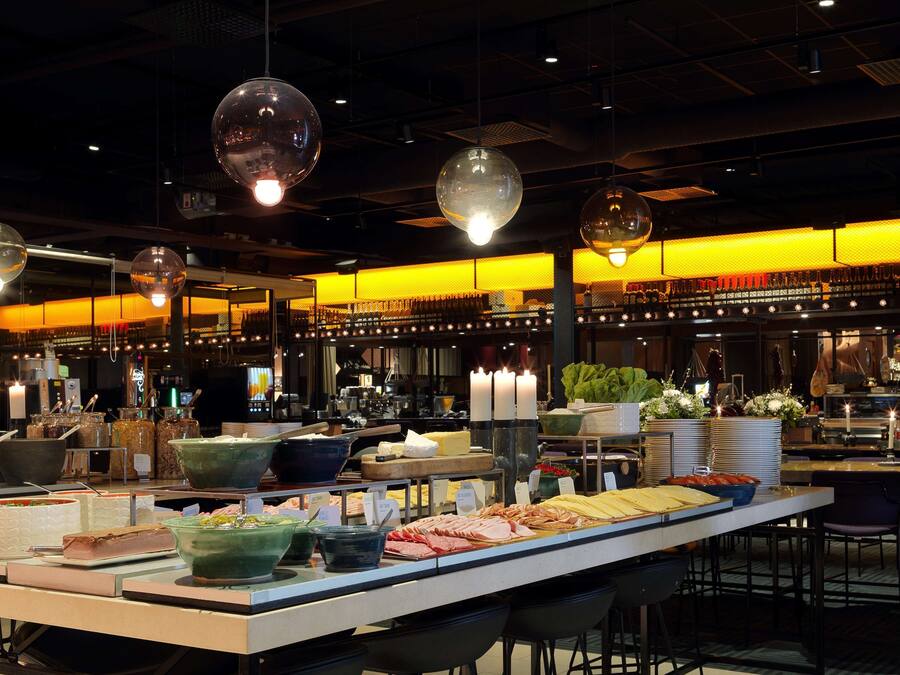 Daily buffet breakfast (SEK 229 per person)
