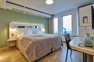 Suite (Master) | Desk, laptop workspace, free cribs/infant beds, free WiFi