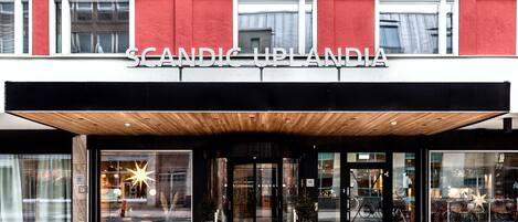 Pintu masuk hartanah