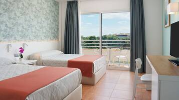 Minibar, in-room safe, desk, soundproofing