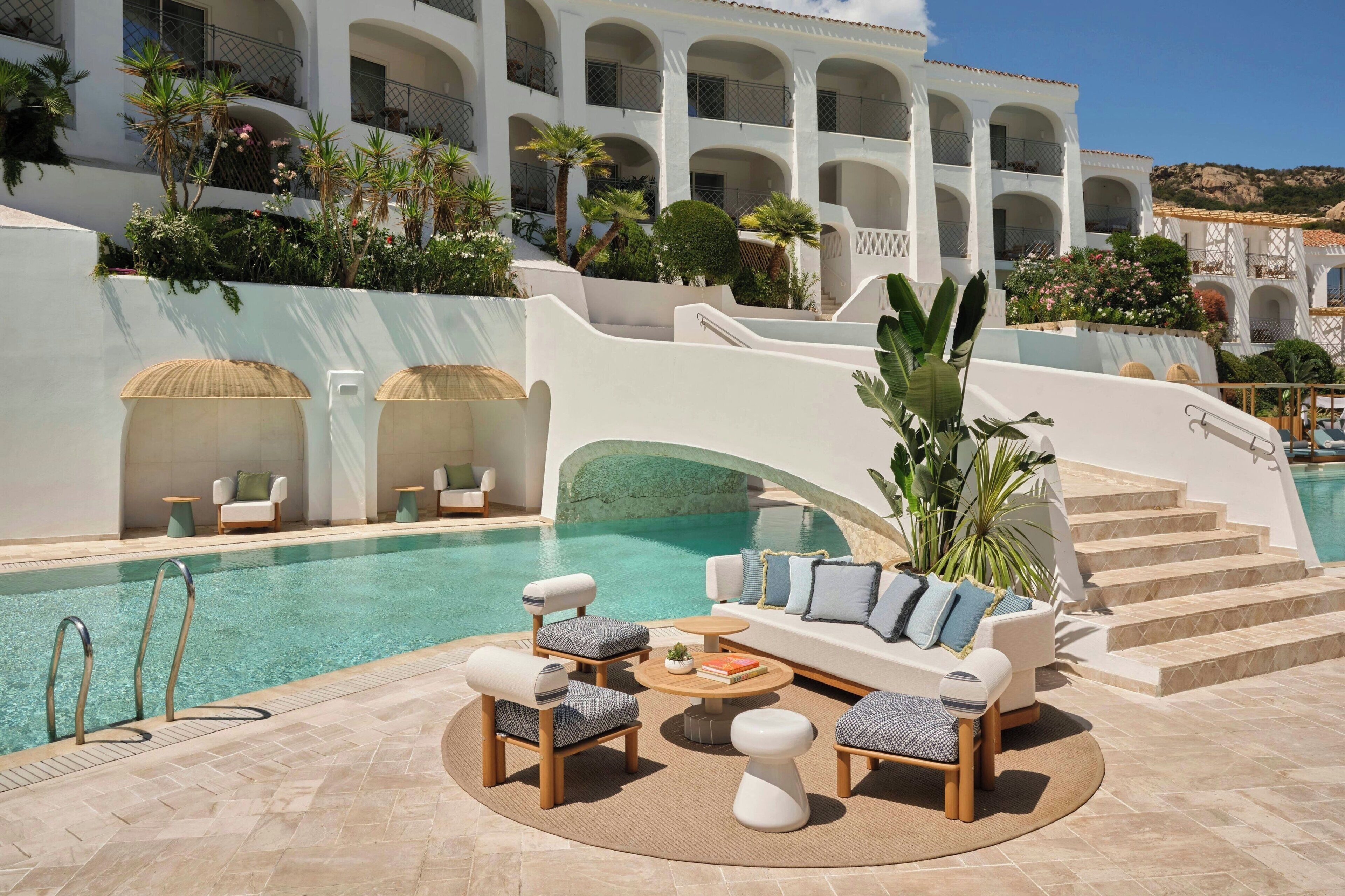 Piscina stagionale all'aperto, cabine incluse nel prezzo