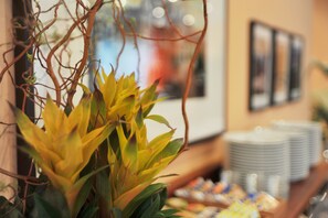 Desayuno bufé gratuito y diario