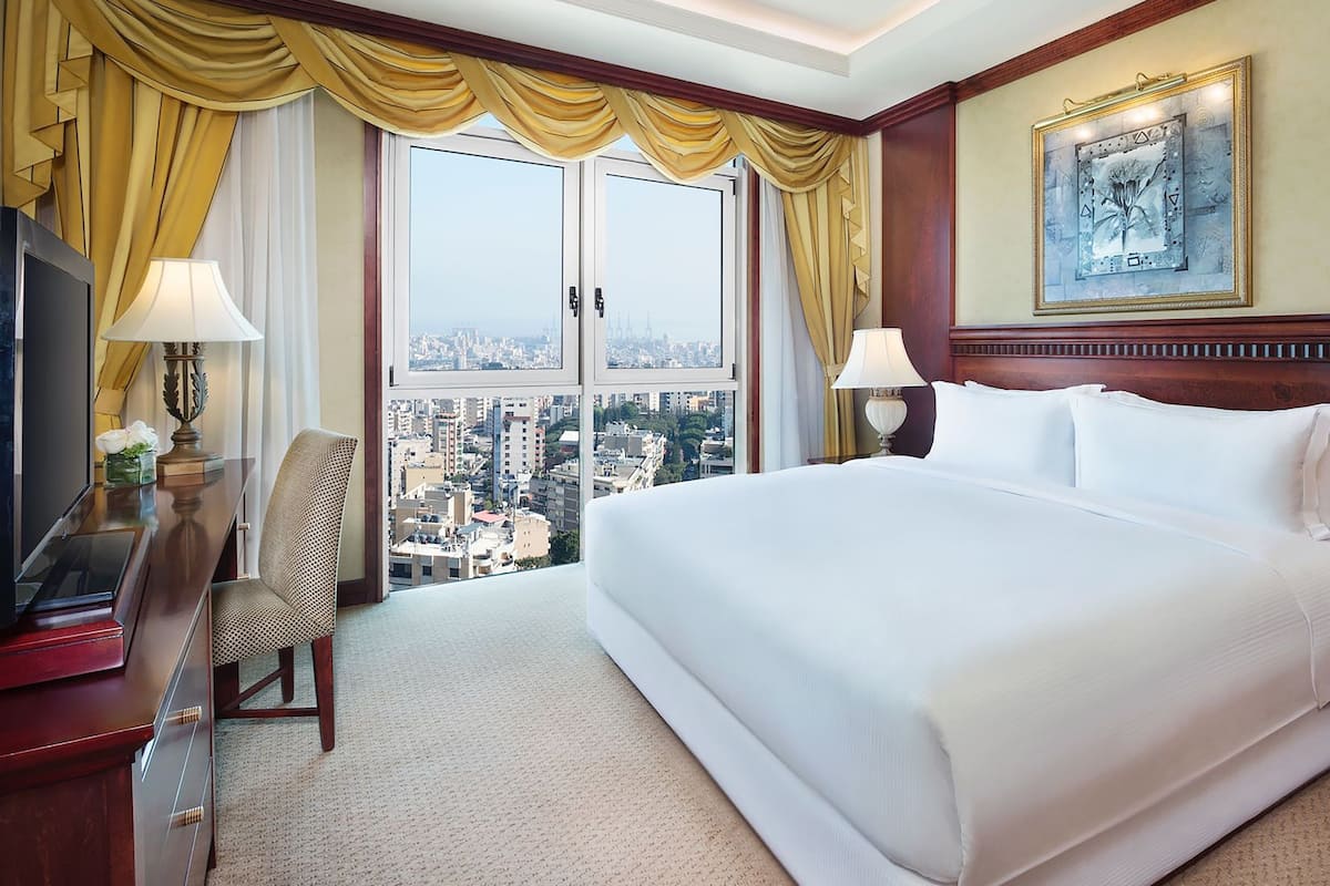 Premium bedding, minibar, in-room safe, desk