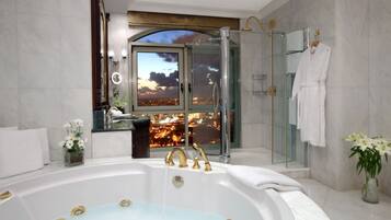 Penthouse | Bathroom | Separate tub and shower, deep soaking tub, rainfall showerhead