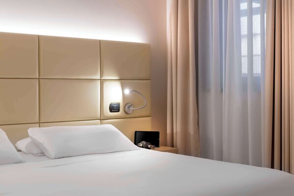 Phòng Superior, 1 giường cỡ king, không hút thuốc | 1 phòng ngủ, chăn bông, minibar, két bảo mật tại phòng 