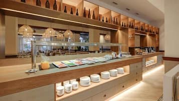 Daily buffet breakfast (EUR 15.50 per person)