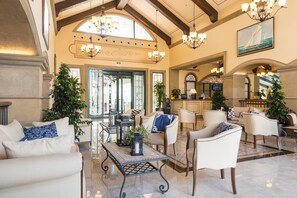 Sala de estar en el lobby