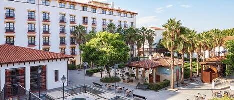 Két bảo mật tại phòng, bàn, nôi (giường cho trẻ sơ sinh) miễn phí