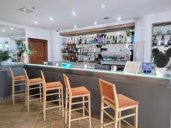Bar (en la propiedad)