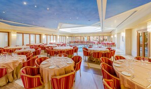 Se sirven desayunos, almuerzos y cenas