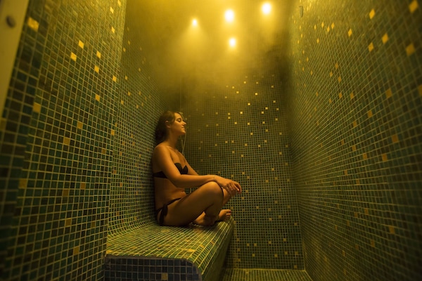 Turkish bath/hammam, body treatments, body scrubs, facials