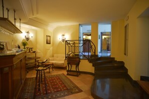 Bar (on property) - Hotel Real Orto Botanico (Naples)