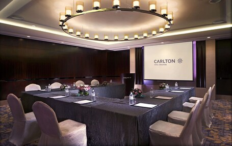 Carlton Hotel Singapore - Image 35