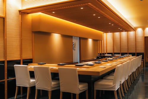 5 restaurants, serveren ontbijt, lunch, diner, Chinese gerechten