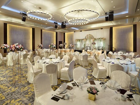 Carlton Hotel Singapore - Image 92