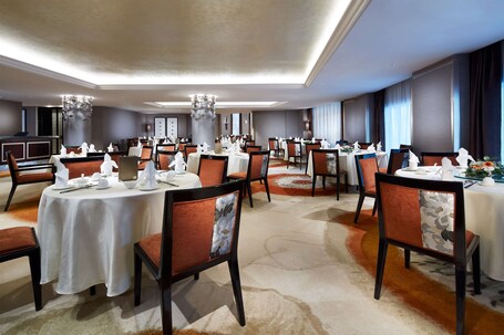 Carlton Hotel Singapore - Image 88