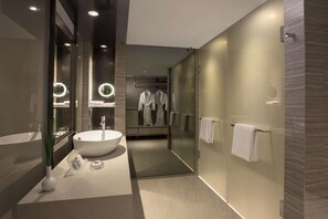 Deluxe Room | Bilik Mandi | Kelengkapan dandanan diri mesra alam, pengering rambut 