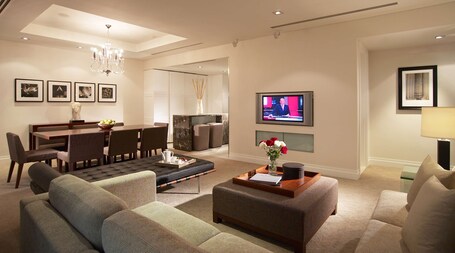 Carlton Hotel Singapore - Image 41