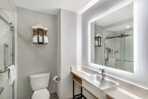 Amenidades de baño gratuitas, secadora de cabello, toallas, jabón 