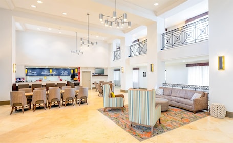 Desayuno buffet incluido todos los días