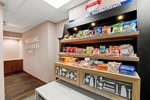 Snack bar - Hampton Inn Bordentown (Bordentown)