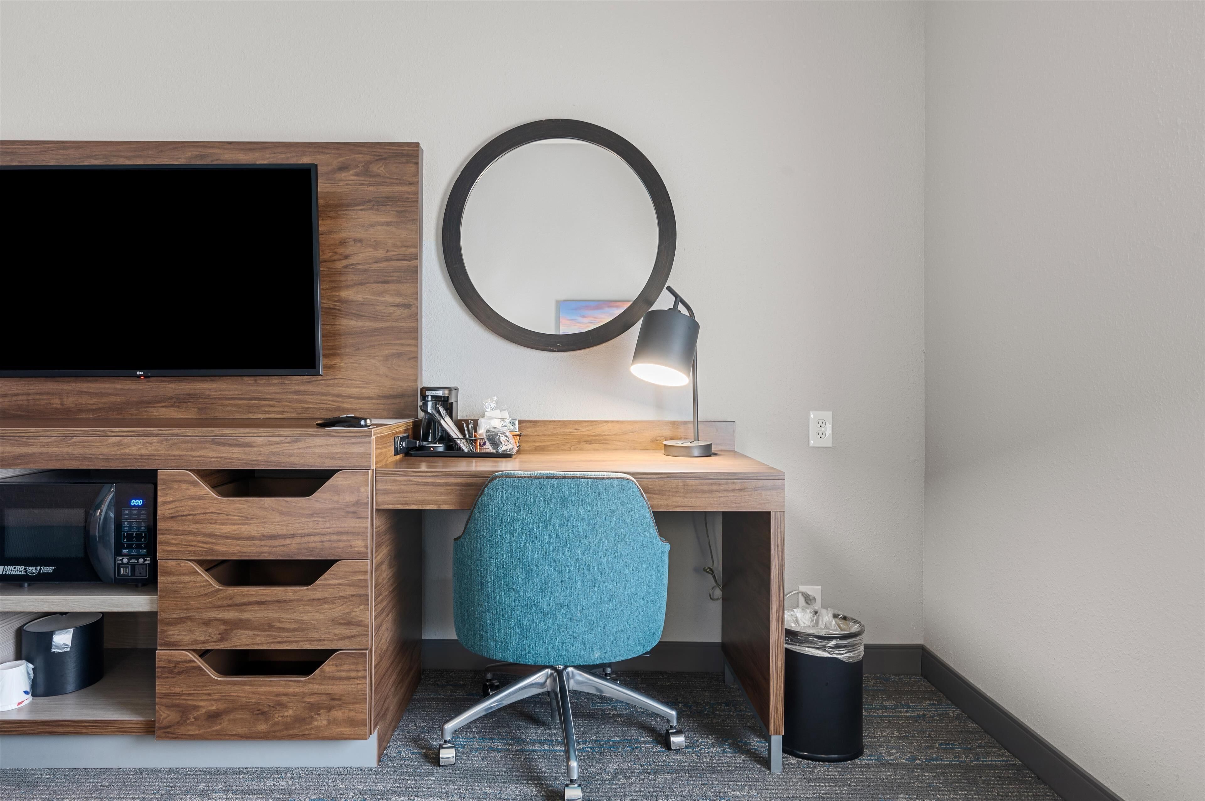 hypo-allergenic bedding, in-room safe, desk, blackout curtains