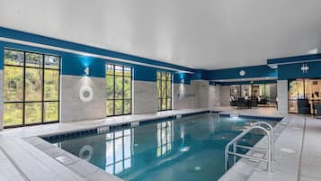 Piscine intérieure