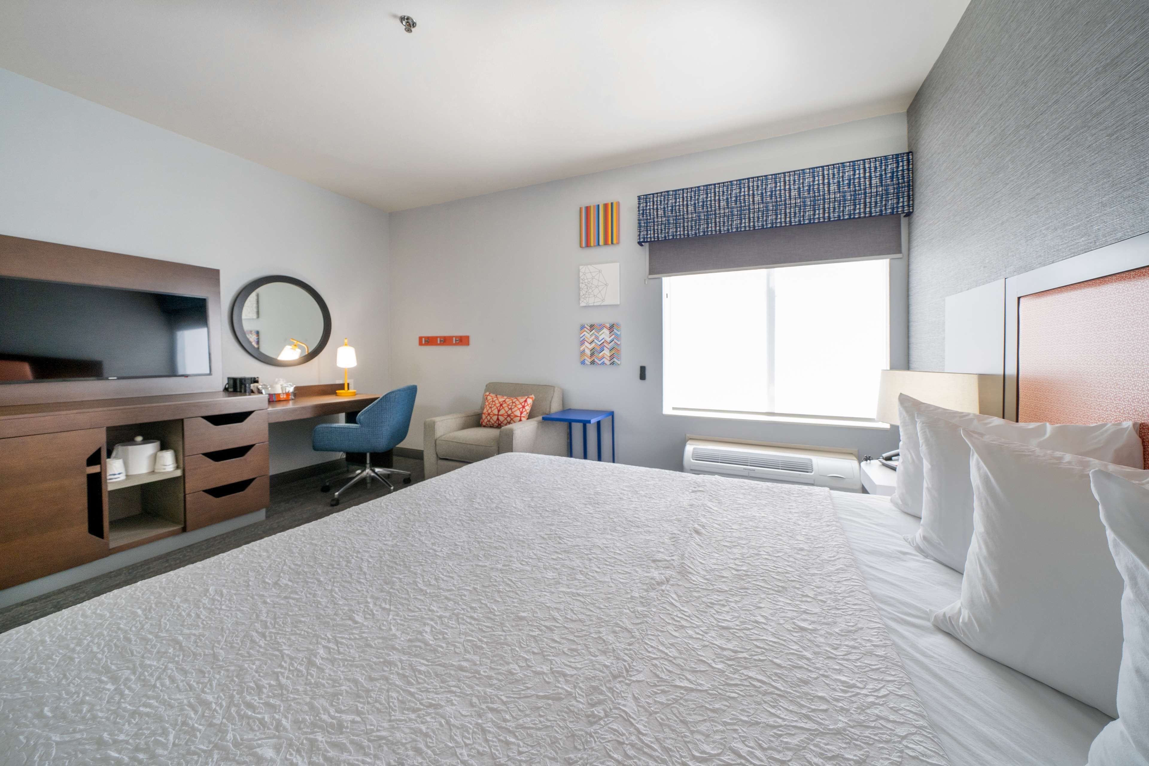 studio, accessible, non smoking | desk, laptop workspace, blackout curtains, iron/ironing board