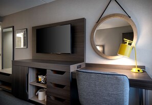 Couette en duvet d'oie, coffres-forts dans les chambres, bureau