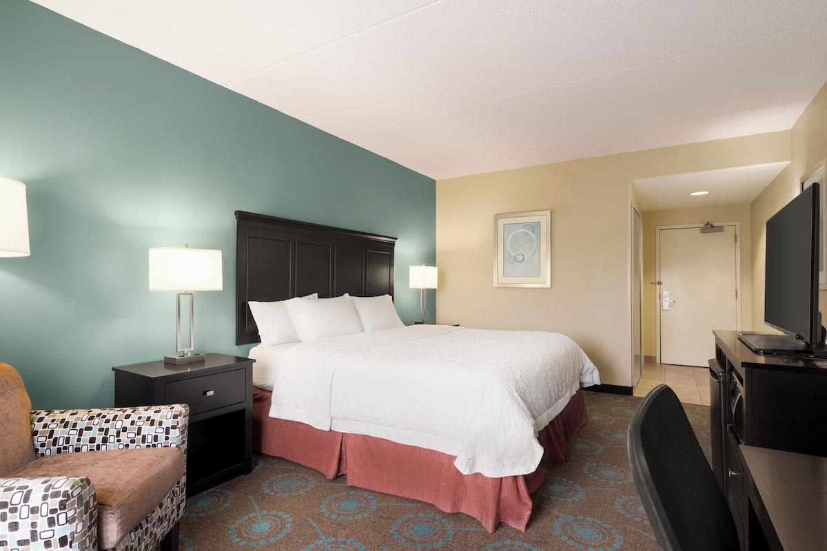In-room safe, desk, iron/ironing board, free cribs/infant beds