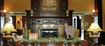 햄프턴 인 & 스위트 스틸워터