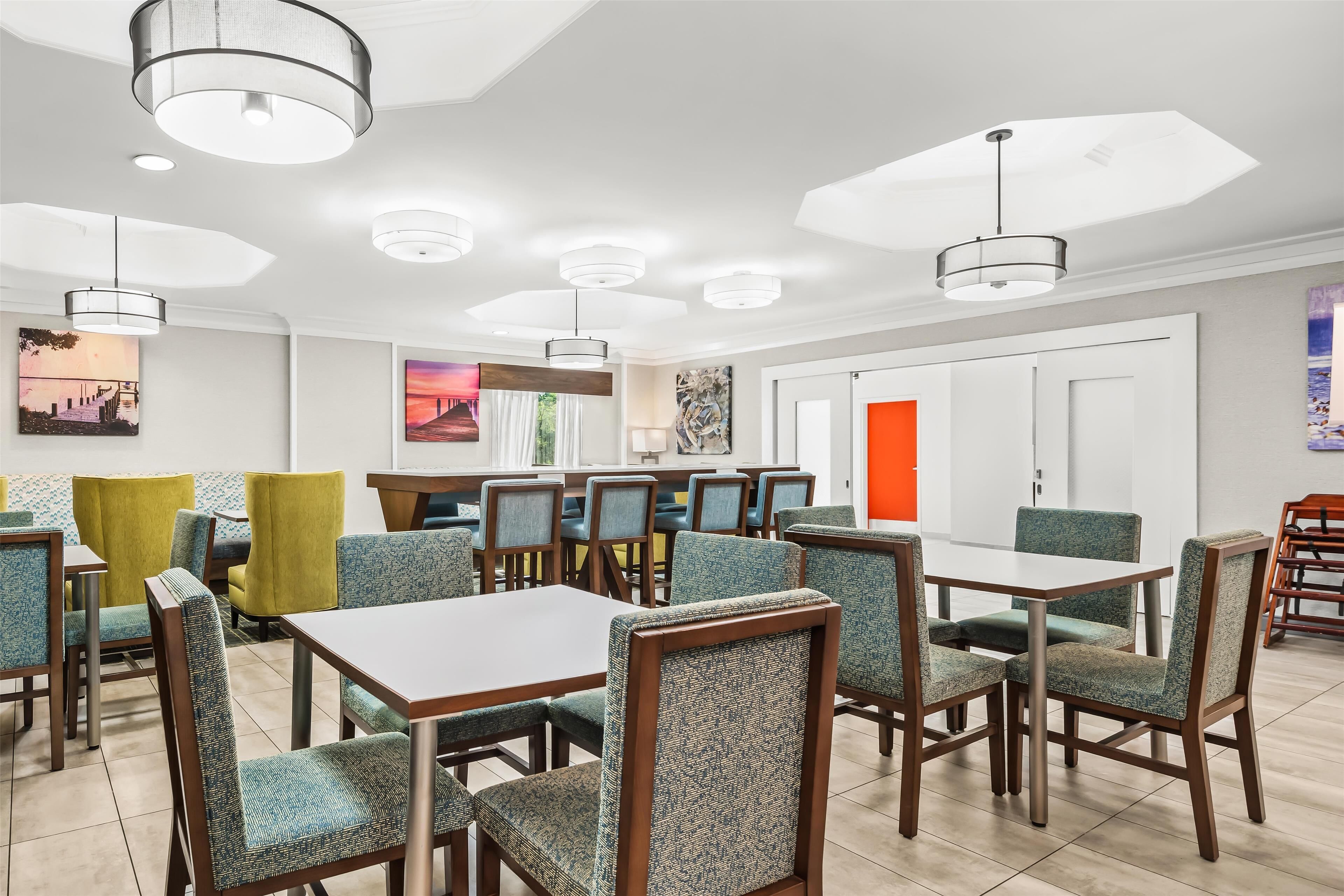 free daily self-service breakfast