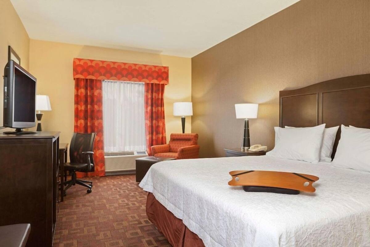 Premium bedding, pillowtop beds, in-room safe, desk
