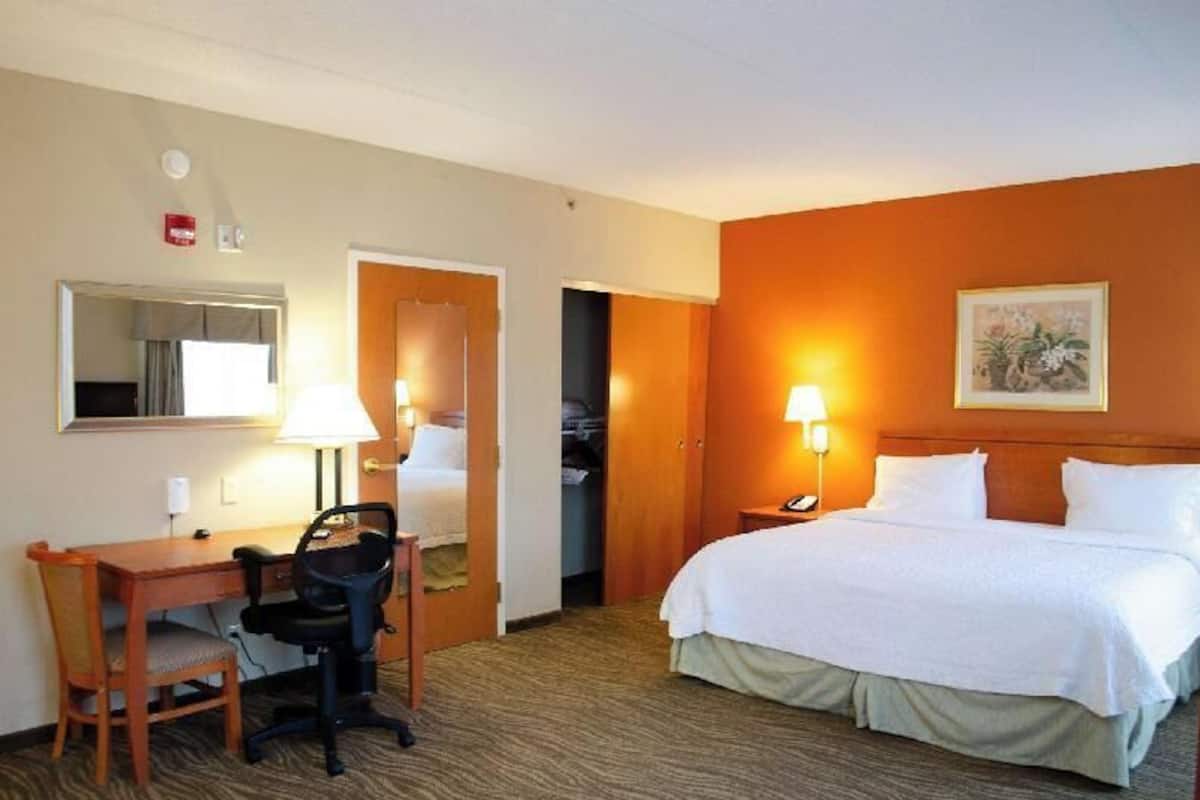 In-room safe, desk, iron/ironing board, free rollaway beds