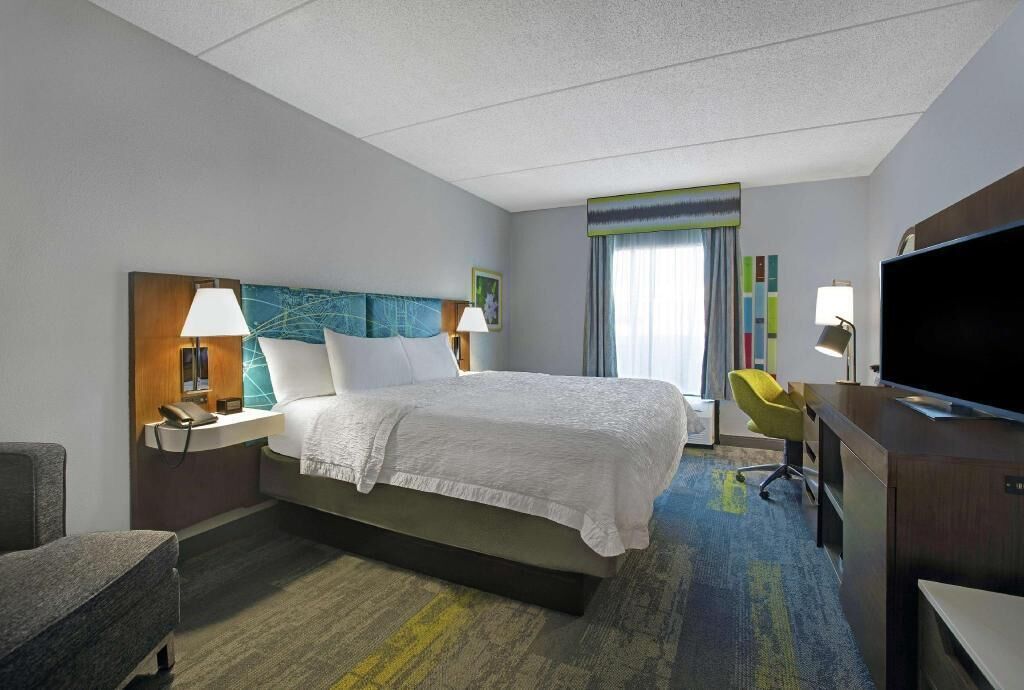 In-room safe, desk, iron/ironing board, free rollaway beds