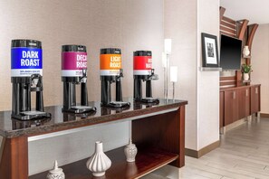 Restaurant - Hampton Inn & Suites Sacramento-Cal Expo (Sacramento)