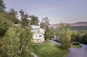 Three Bedroom Condo located at Mountainside Resort (no pets) | Floor plan - Sun & Ski Inn And Suites (Stowe)