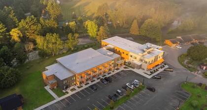Sun & Ski Inn And Suites