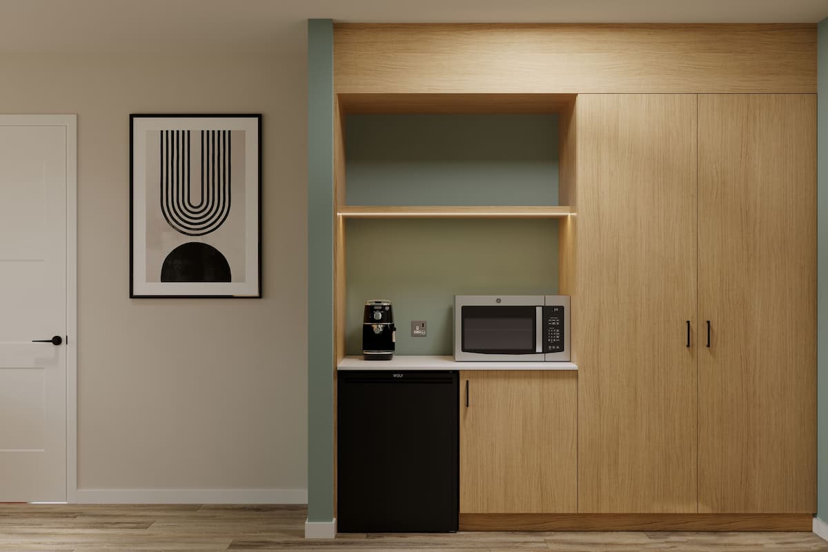3 bedrooms, premium bedding, in-room safe, desk