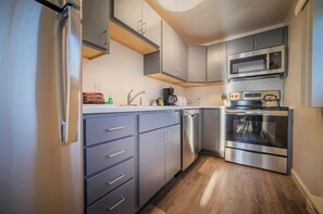 Value Three Bedroom Condo at Mountainside Resort (no pets) | Private kitchen | Coffee/tea maker