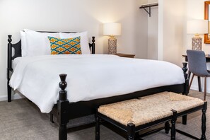 Habitación Deluxe, 1 cama Queen size | 1 habitación, tabla de planchar con plancha y cunas gratuitas 