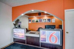 Reception - Motel 6 Somerset, KY (Somerset)