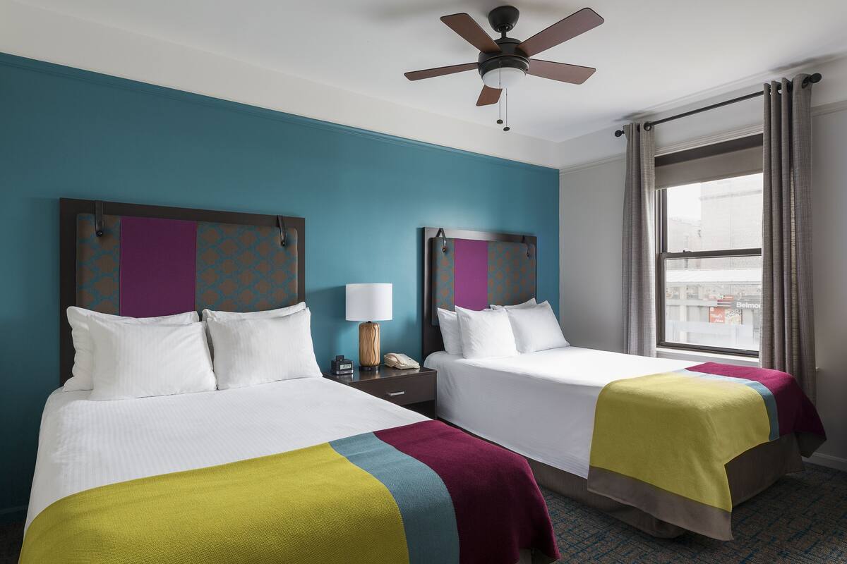1 bedroom, premium bedding, minibar, desk