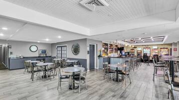 Petit déjeuner continental compris tous les jours