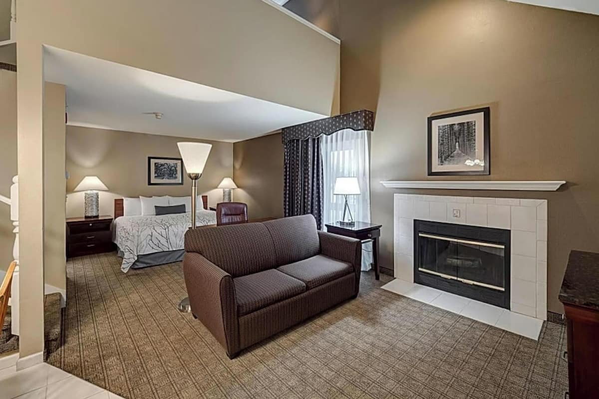 2 King beds with loft | 1 bedroom, premium bedding, down comforters, pillowtop beds