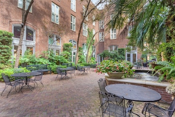Hotel entrance and lobby at Church Street Inn Historic Charleston, Ascend Collection Hotel