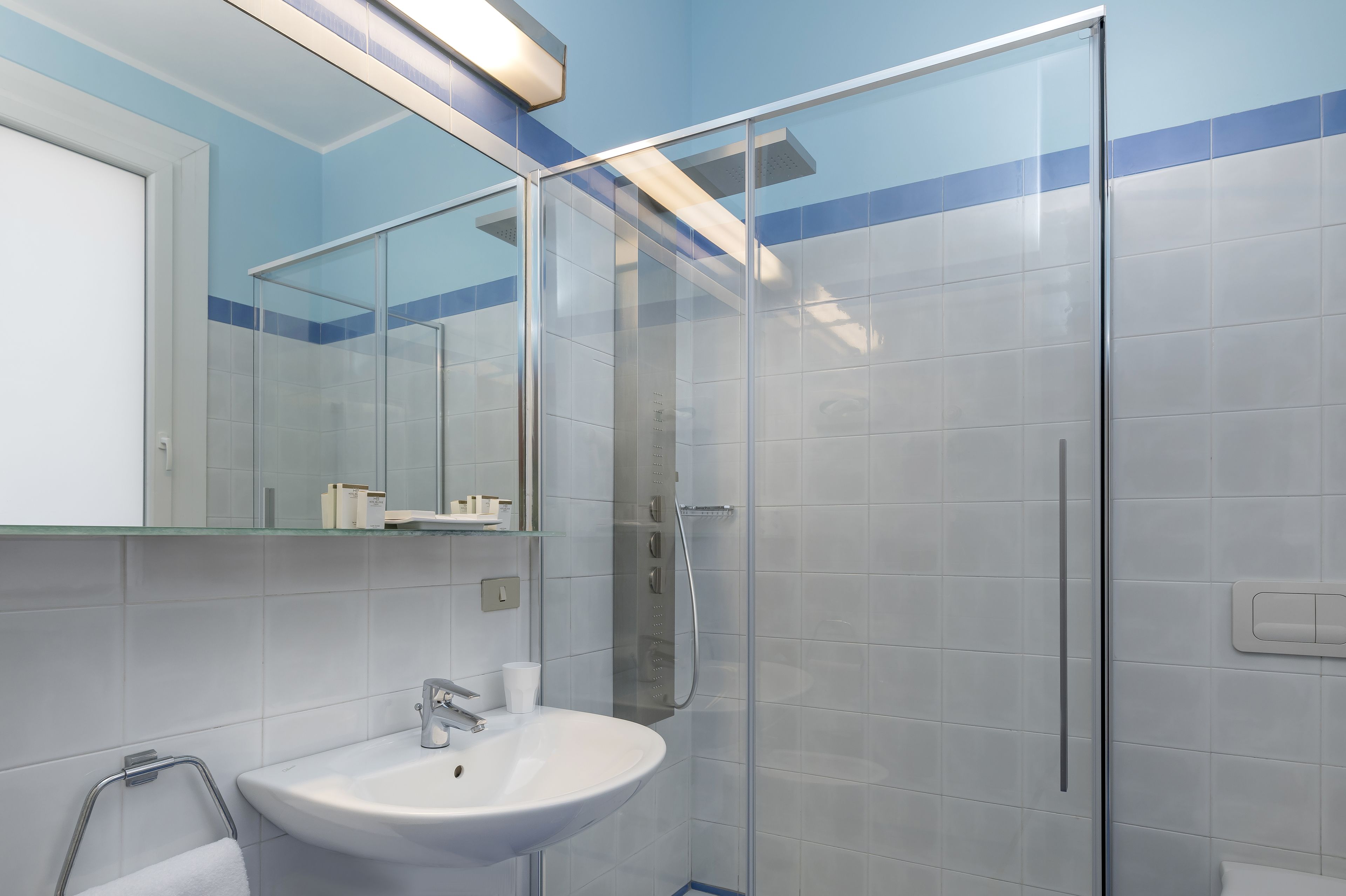 double or twin room | bathroom | free toiletries, hair dryer, slippers, bidet