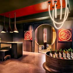 6 restaurants, breakfast, lunch, dinner served; American cuisine