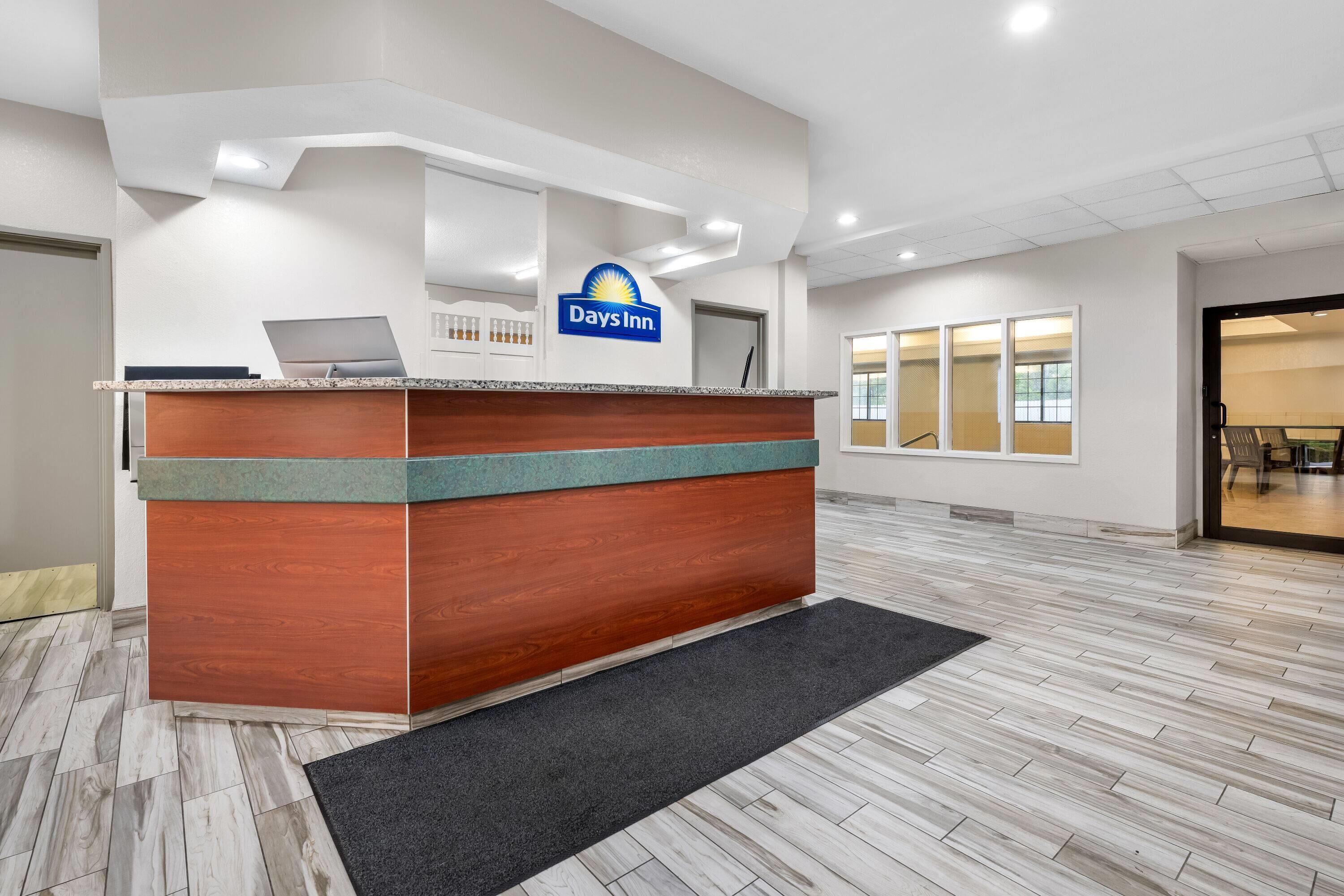 Photo - Days Inn by Wyndham near Kansas Speedway