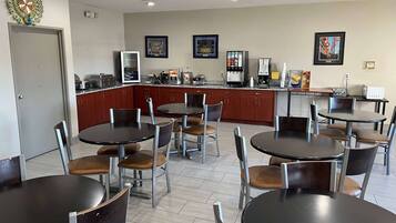 Desayuno para llevar gratuito y diario